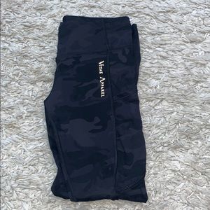 Vitae apparel crop leggings black camo